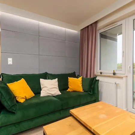 Wichrowa Deluxe By Bookinghost * Vratislav