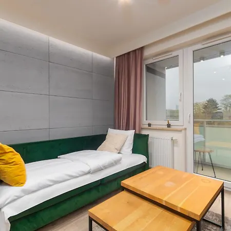 Wichrowa Deluxe By Bookinghost