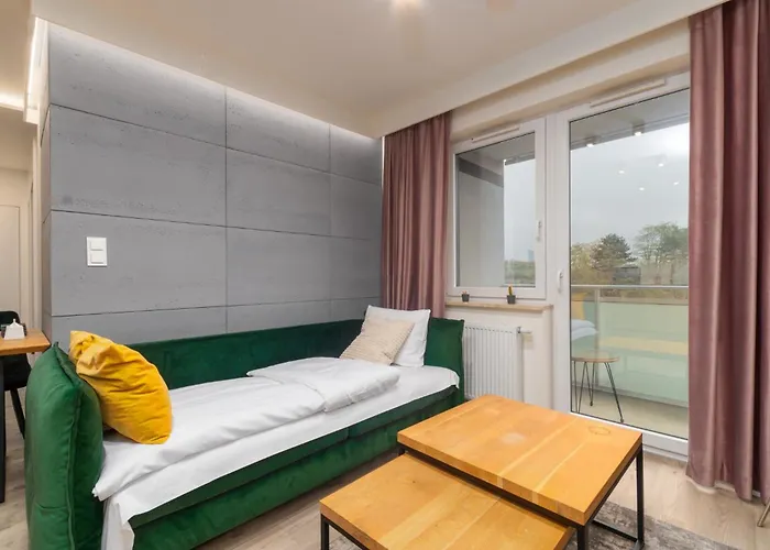 Wichrowa Deluxe By Bookinghost